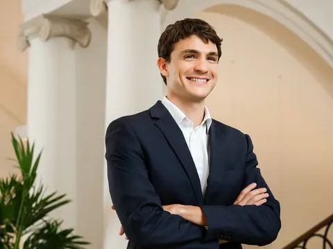 Emiliano Paris
